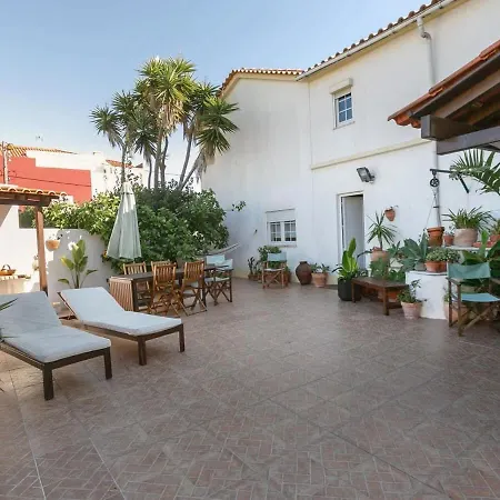 Matias Terrace House شقة *